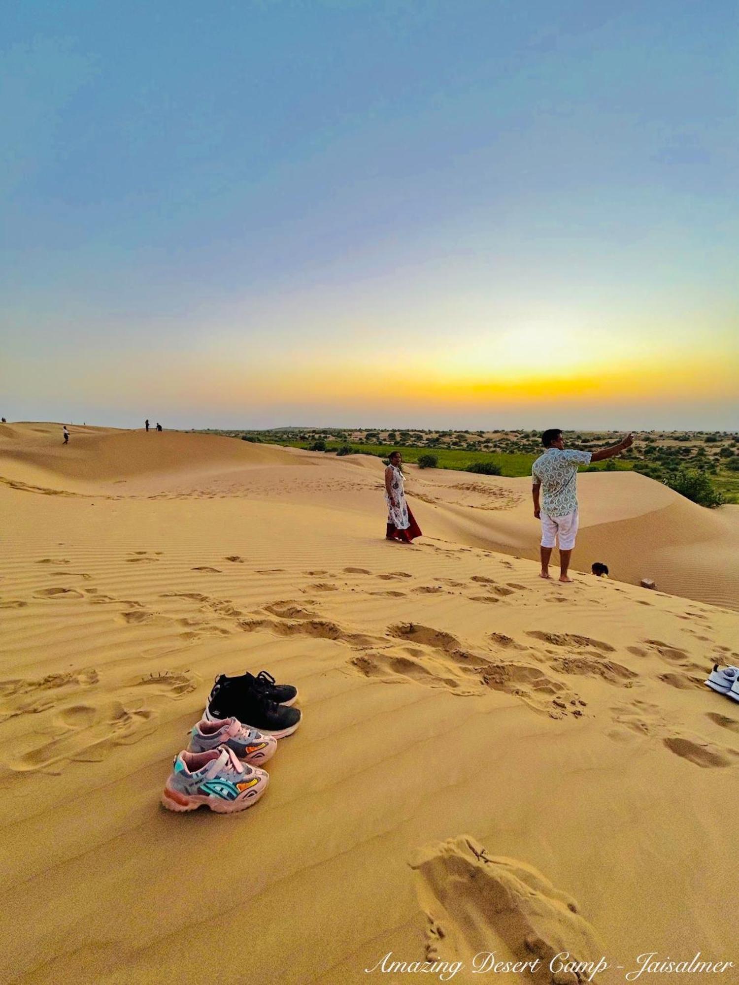 Отель Amazing Desert Camp Джайсалмер Экстерьер фото