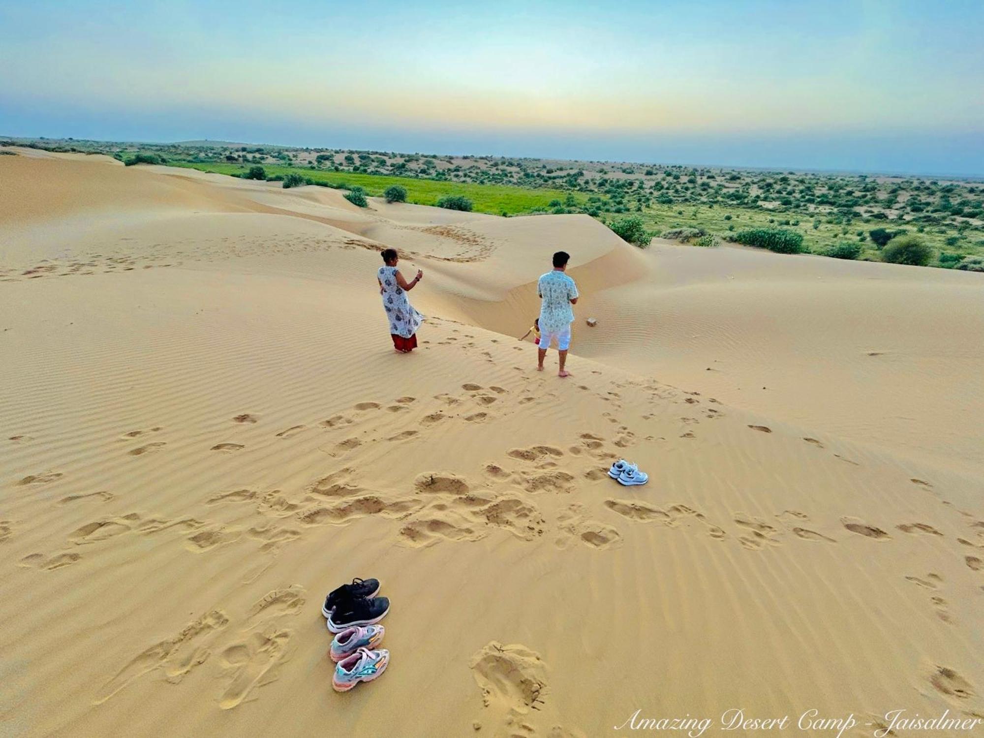 Отель Amazing Desert Camp Джайсалмер Экстерьер фото